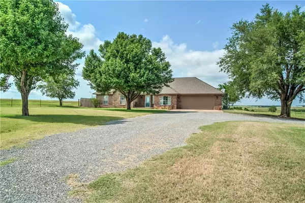 30078 County Road 1150, Minco, OK 73059