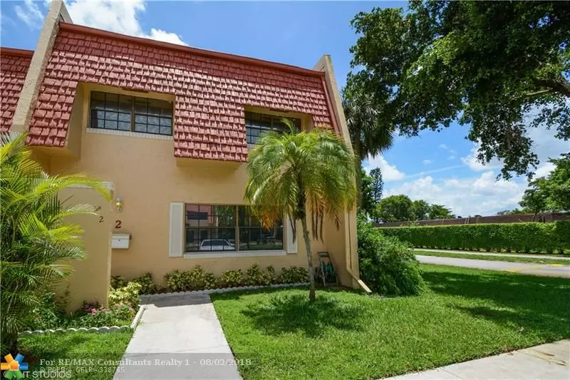 2 Pleasant Hill Ln  #2, Tamarac, FL 33319