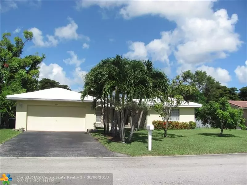 2757 NW 83rd Ter, Coral Springs, FL 33065