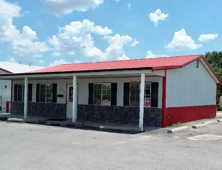 1525 W Broadway Avenue, Sulphur, OK 73086