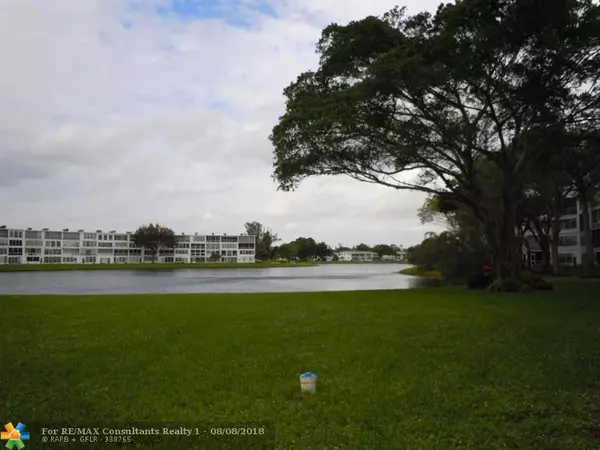 Deerfield Beach, FL 33442,2049 CAMBRIDGE C  #2049