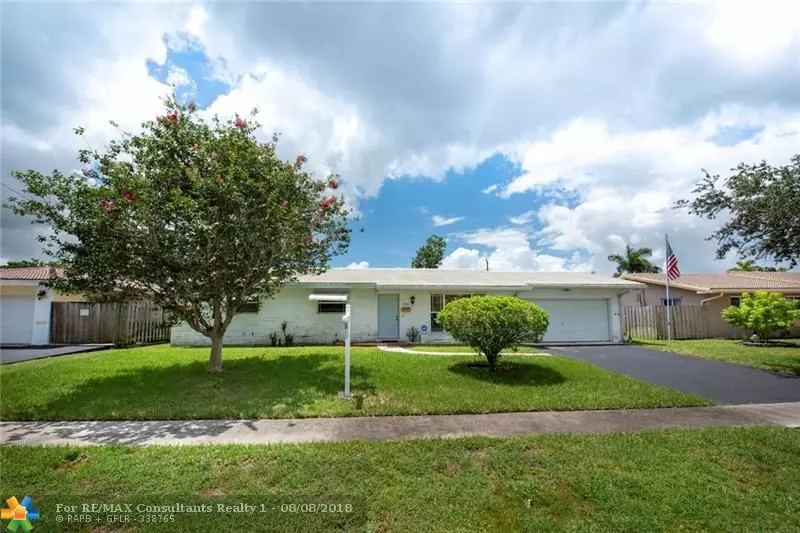 7200 NW 10th Pl, Plantation, FL 33313