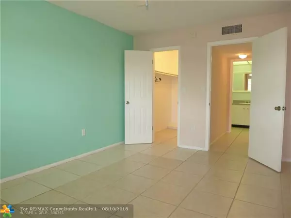 Sunrise, FL 33322,3091 Sunrise Lakes Dr  #308