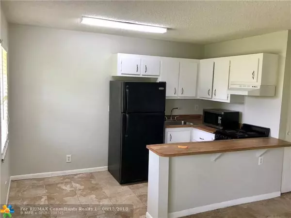 Oakland Park, FL 33334,5156 NE 6th Ave  #233