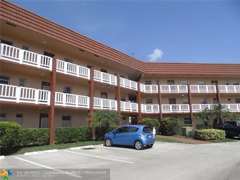 9340 Sunrise Lakes Blvd  #105, Sunrise, FL 33322