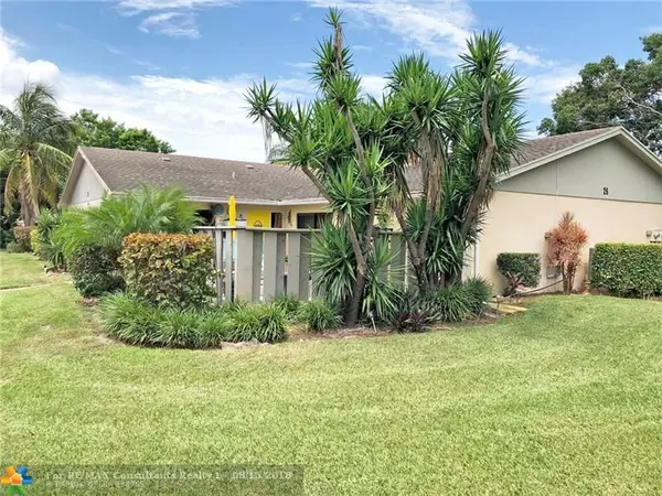 Hypoluxo, FL 33462,8067 Ambach Way  #-