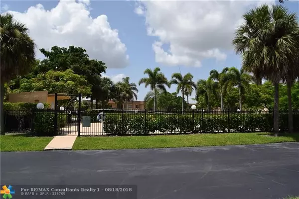 Weston, FL 33326,161 Lakeview Dr  #204