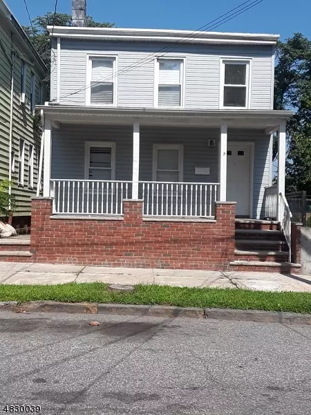 Paterson City, NJ 07522,7 N 4TH ST