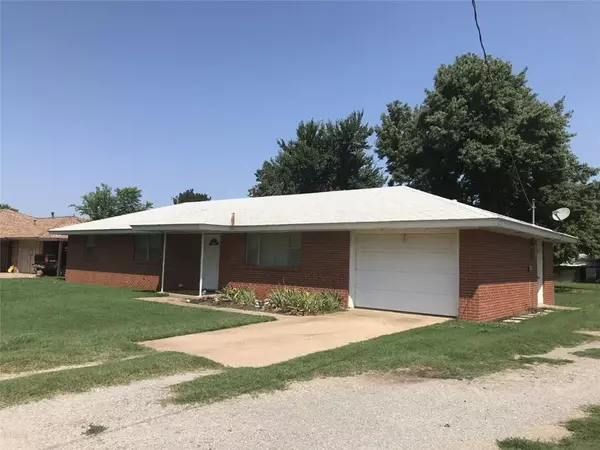 400 NW North Street, Minco, OK 73059