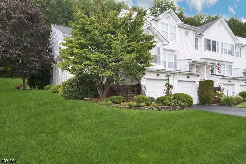 222 CANAL WAY, Hackettstown Town, NJ 07840