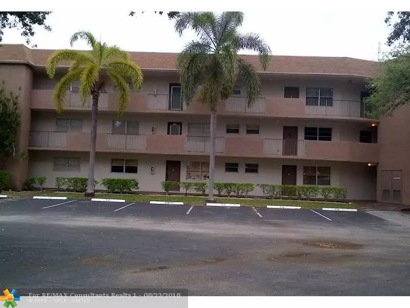 8305 NW 61st St  #206, Tamarac, FL 33321