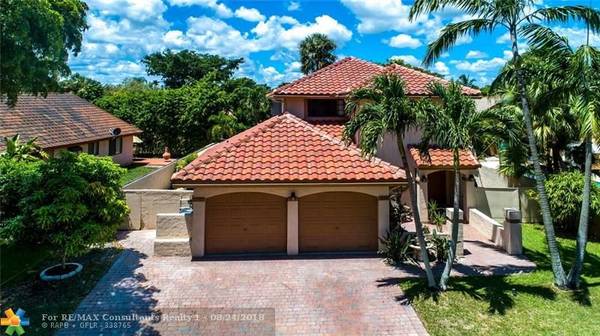 523 NW 38th Ter, Deerfield Beach, FL 33442