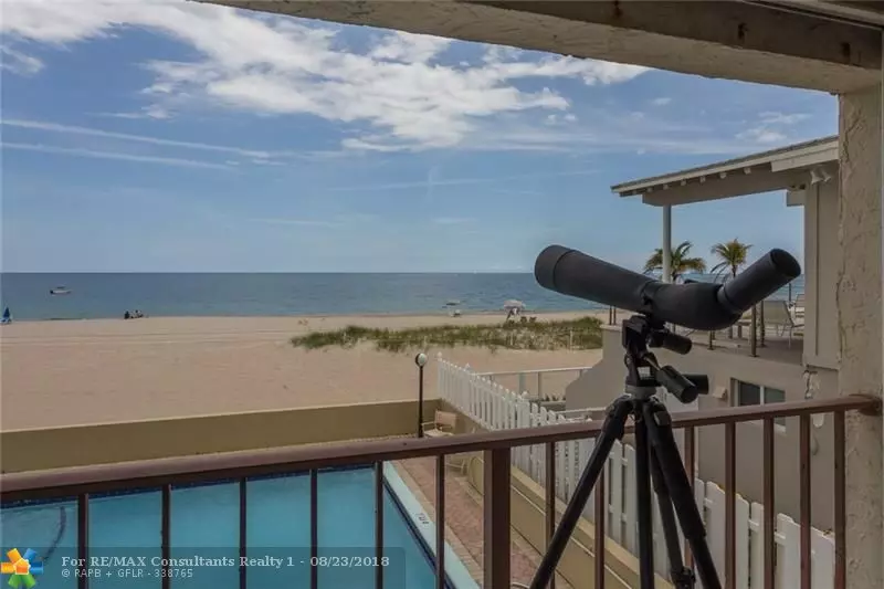 Lauderdale By The Sea, FL 33308,4636 El Mar Dr  #201