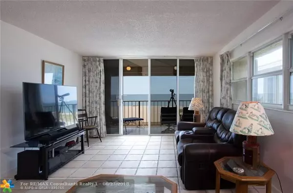 Lauderdale By The Sea, FL 33308,4636 El Mar Dr  #201