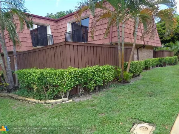 Deerfield Beach, FL 33442,2426 SW 15th St  #2426