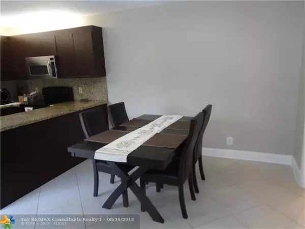 Deerfield Beach, FL 33442,2426 SW 15th St  #2426