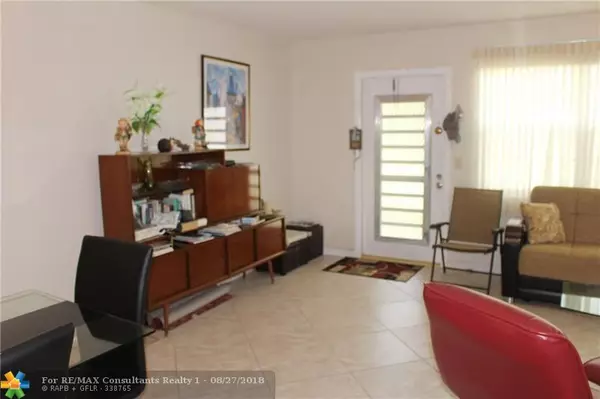 Deerfield Beach, FL 33442,128 Newport I  #128