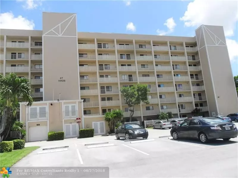 Delray Beach, FL 33446,14426 Amberly Ln  #204