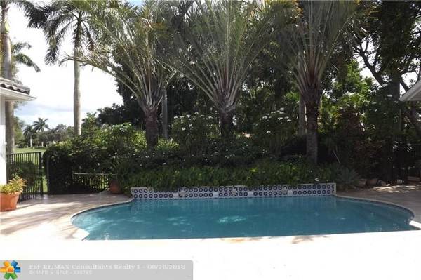 Weston, FL 33327,2517 Golf View Dr