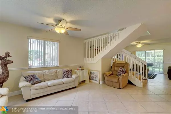 Coral Springs, FL 33071,903 NW 104th Way  #903