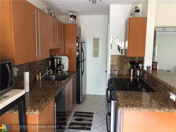 Fort Lauderdale, FL 33304,1424 HOLLY HEIGHTS DR  #3