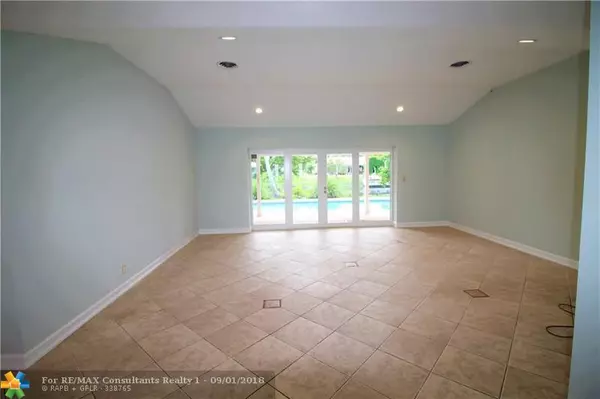 Plantation, FL 33317,801 W Tropical Way