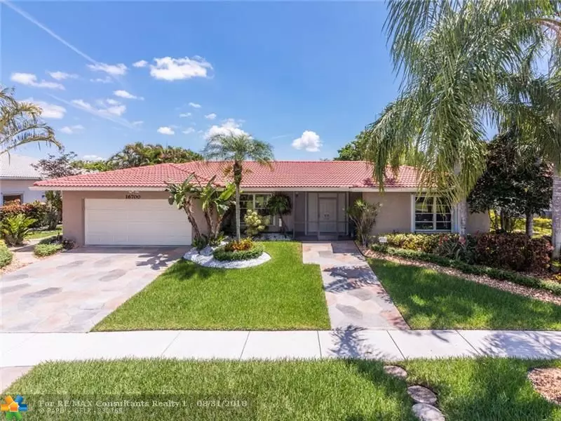 16700 Waters Edge Dr, Weston, FL 33326