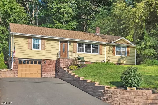 33 AVONDALE RD, Denville Twp., NJ 07834