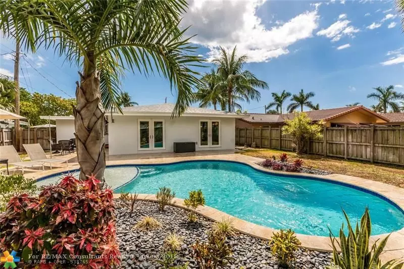 2411 NE 17th Ter, Wilton Manors, FL 33305