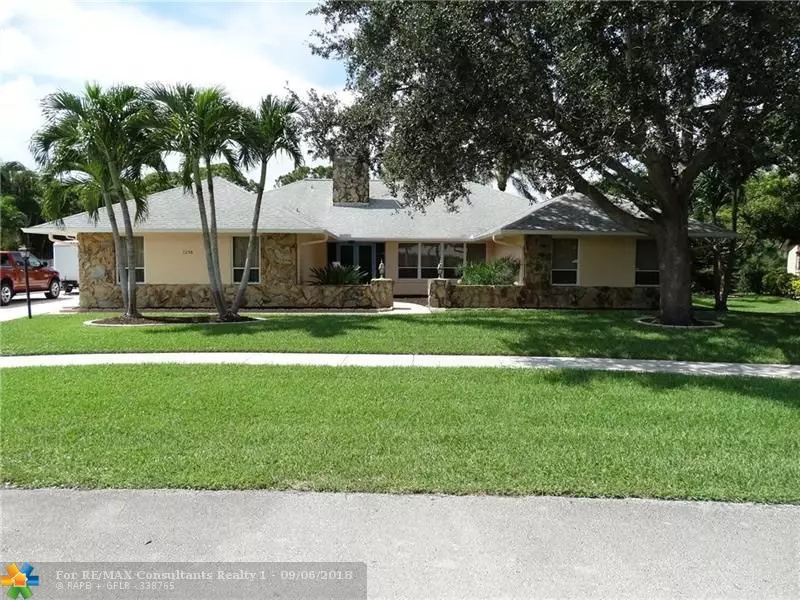 1256 Holly Cove Dr, Jupiter, FL 33458