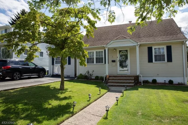 8 OVERMOUNT AVE, Woodland Park, NJ 07424
