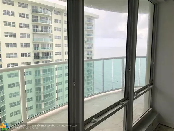 Fort Lauderdale, FL 33308,3400 Galt Ocean Dr  #1805S