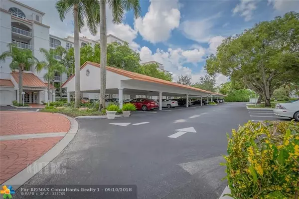 Pompano Beach, FL 33069,4112 W Palm Aire Dr  #125B