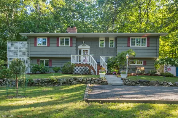 15 GLENBOURNE DR, Boonton Twp., NJ 07005