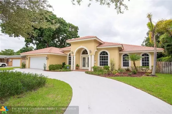 637 N Bel Air Dr, Plantation, FL 33317