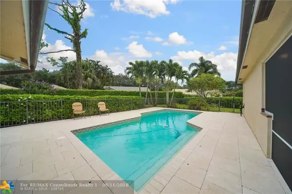 2405 NW 36th St, Boca Raton, FL 33431