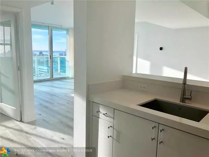 650 West Ave  #1904, Miami Beach, FL 33139