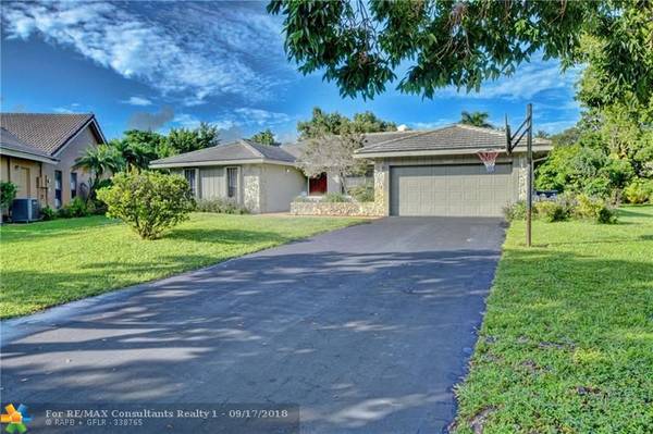 10562 NW 3rd Pl, Coral Springs, FL 33071