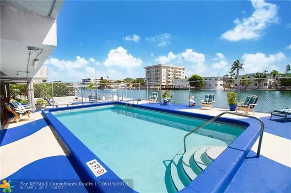 Miami Beach, FL 33141,8305 Crespi Blvd  #4D