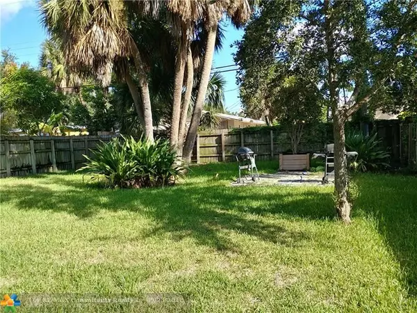 Pompano Beach, FL 33060,227 SW 2nd St