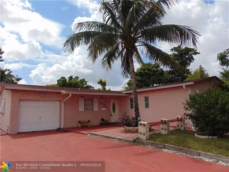 6480 SW 9th Pl, North Lauderdale, FL 33068