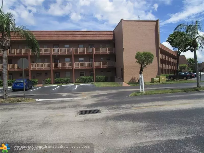 9580 Sunrise Lakes Blvd  #210, Sunrise, FL 33322