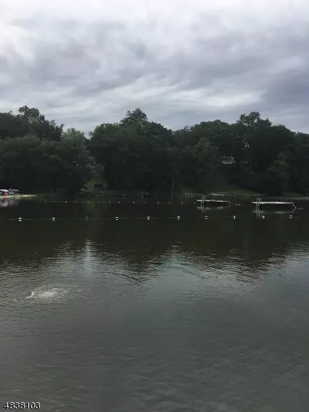 25 N LAKE SHORE DR, Rockaway Twp., NJ 07866