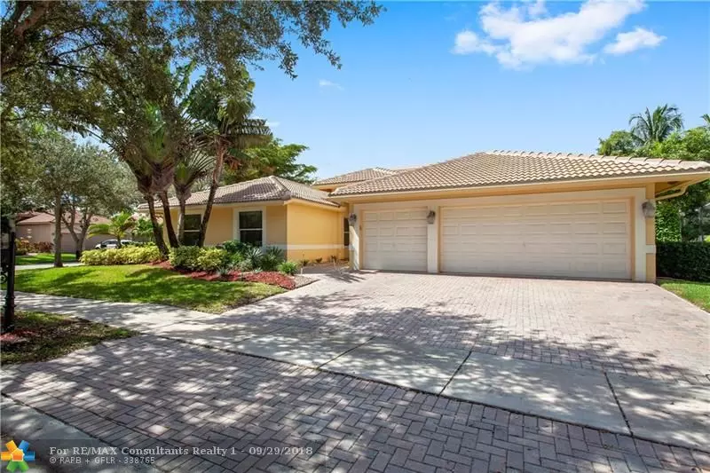 3701 Oak Ridge Ln, Weston, FL 33331