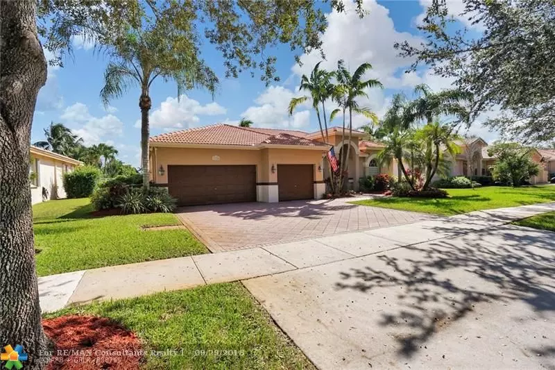 13324 Lakeside Ter, Cooper City, FL 33330