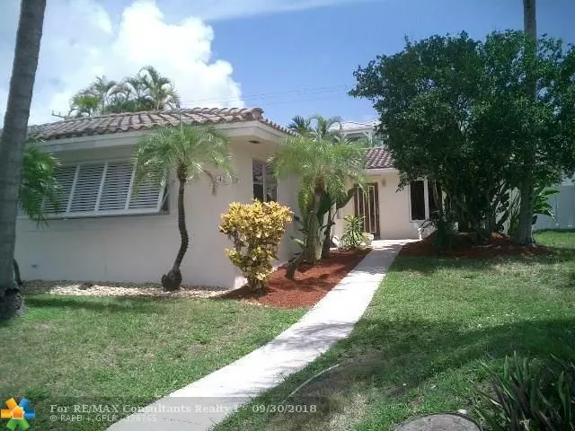 4542 Sea Grape Dr, Lauderdale By The Sea, FL 33308