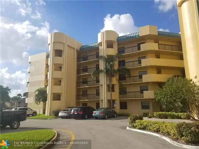 6575 W Oakland Park Blvd  #416, Lauderhill, FL 33313