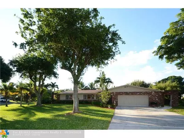 10740 SW 27TH ST, Davie, FL 33328