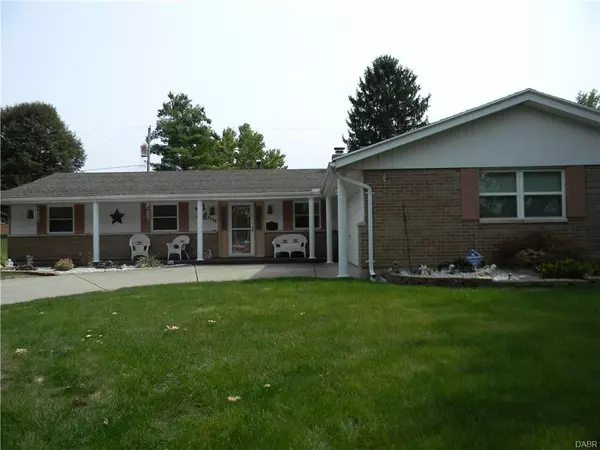 1110 Cottage Court Drive, Fairborn, OH 45324