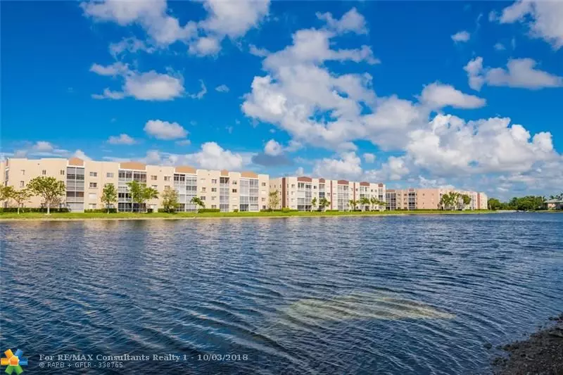 7571 GRANVILLE  #312, Tamarac, FL 33321